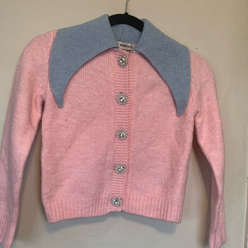 BBWM Pink Knit Cardigan Blue Collar Jewel Butanos